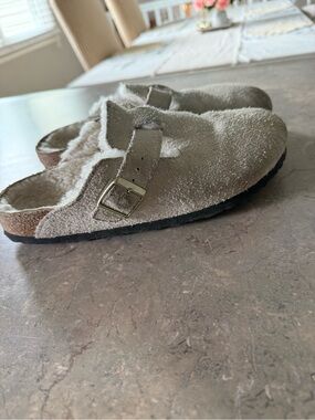 Birkenstock Shearling-Lined Clog Slip-On Light Gray